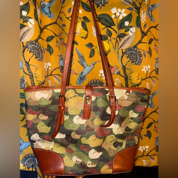 Dooney & Bourke Handbags - Dooney and Bourke Dover Duck Dynasty Tote